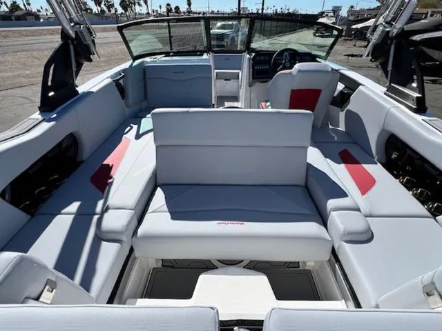 Slide: The Image of MasterCraft NXT22 2024 - 17