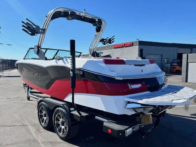 Slide: The Image of MasterCraft NXT22 2024 - 8