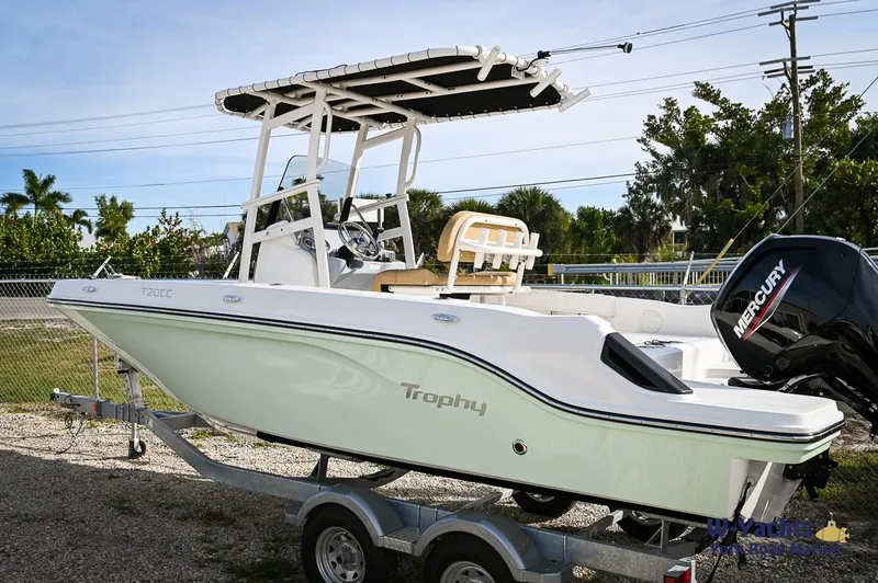 The Image of 2024 Bayliner T20 Trophy boat on trailer with Mercury outboard motor. - 0