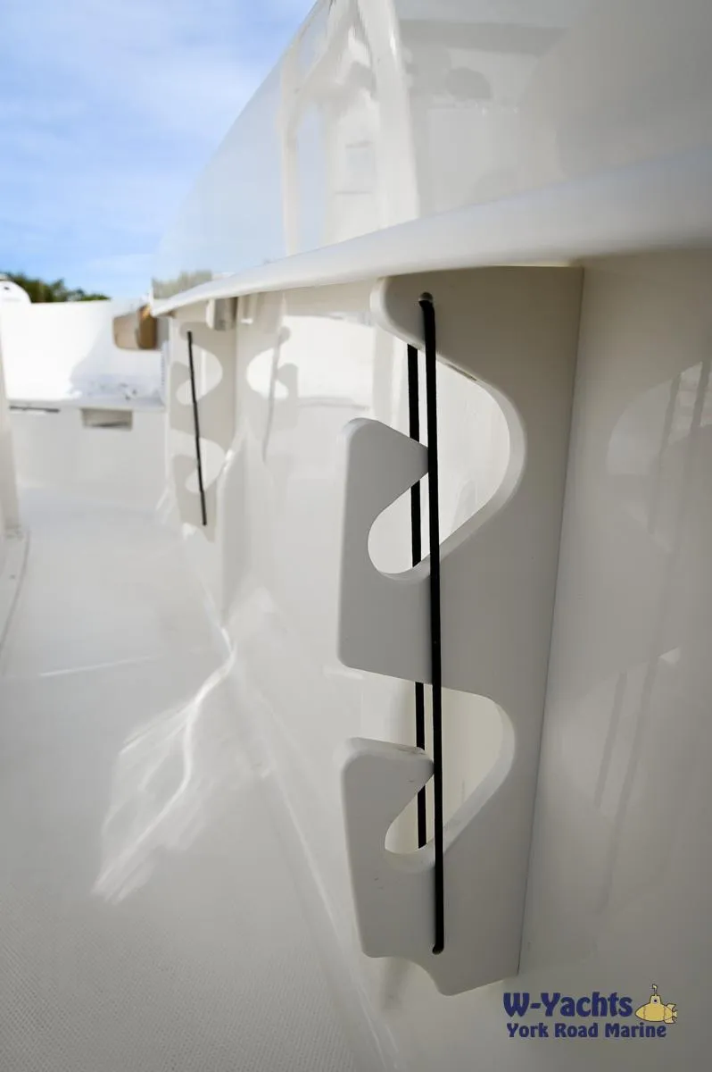 Slide: The Image of 2024 Bayliner T20 boat with rod holders, W-Yachts York Road Marine. - 30