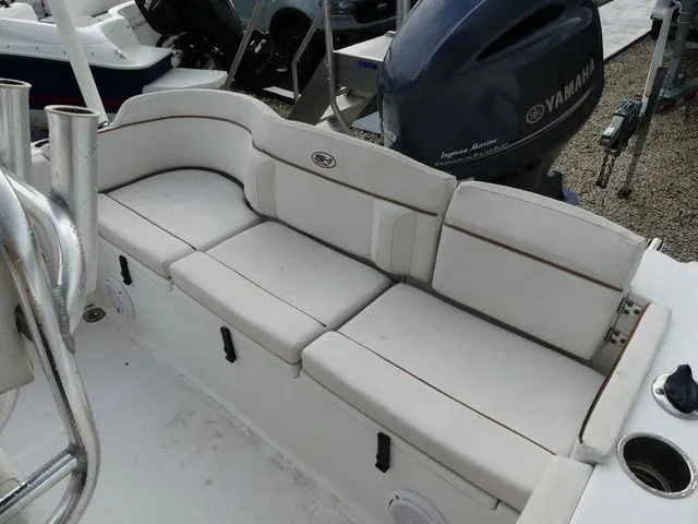 Slide: The Image of Sea Hunt Ultra 219 2021 - 10