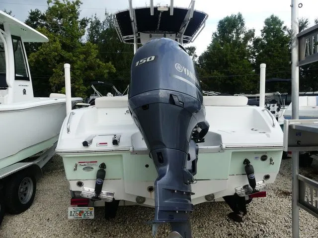 Slide: The Image of Sea Hunt Ultra 219 2021 - 4