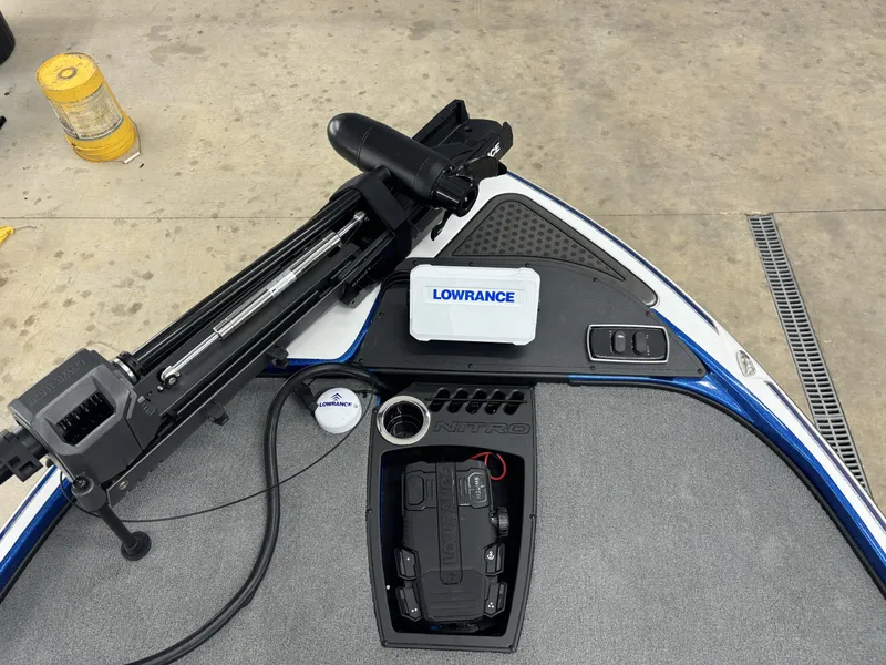 Slide: The Image of Nitro Z18 Pro 2024 - 12