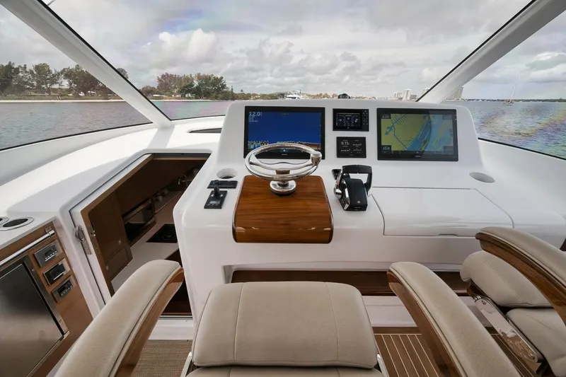 Slide: The Image of Custom Carolina 45 Anjamar - Lower Helm Electronics - 13