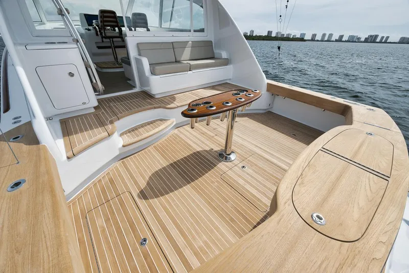 Slide: The Image of Custom Carolina 45 Anjamar - Cockpit, Rocket Launcher - 3