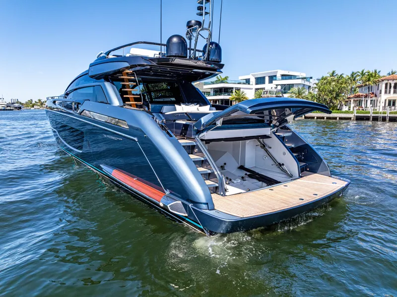 Slide: The Image of Riva 76' Perseo Super 2025 - 13
