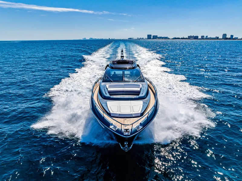 Slide: The Image of Riva 76' Perseo Super 2025 - 22