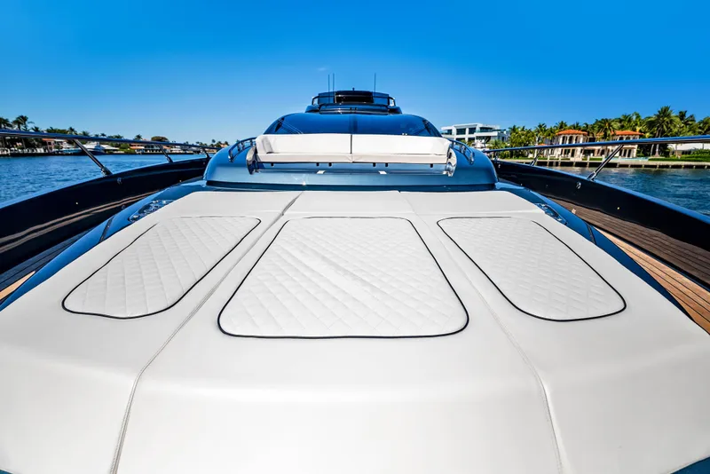 Slide: The Image of Riva 76' Perseo Super 2025 - 25