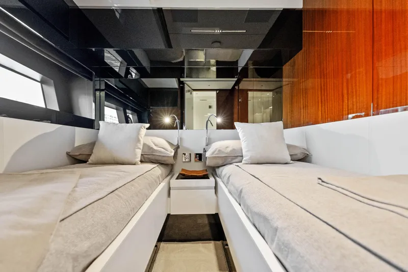 Slide: The Image of Riva 76' Perseo Super 2025 - 52