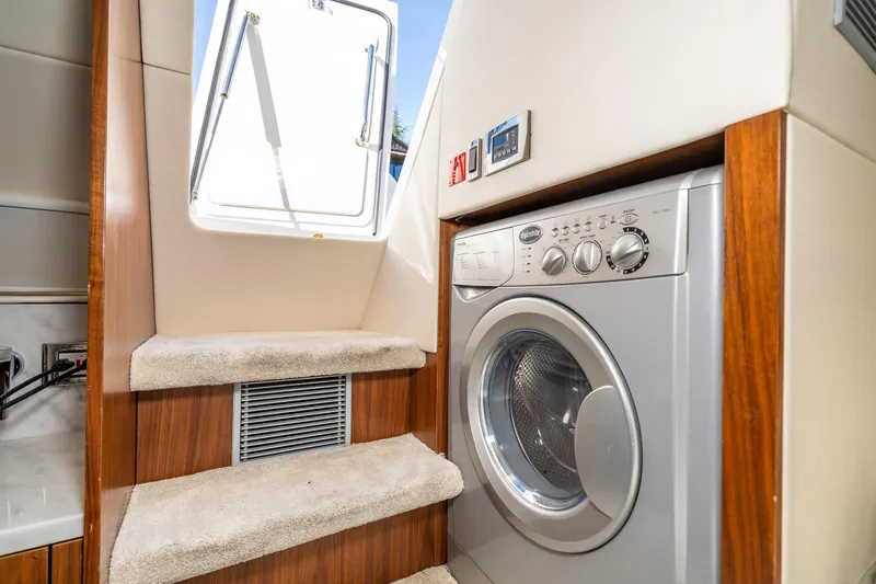 Slide: The Image of Sunseeker Manhattan 52 2017 - 55