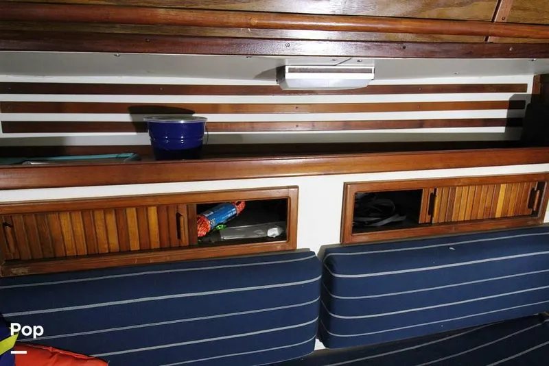 Slide: The Image of 1982 Endeavour 32 for sale in Camden, OH - 17