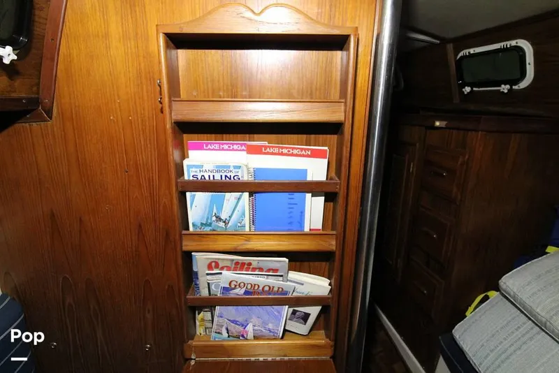 Slide: The Image of 1982 Endeavour 32 for sale in Camden, OH - 20