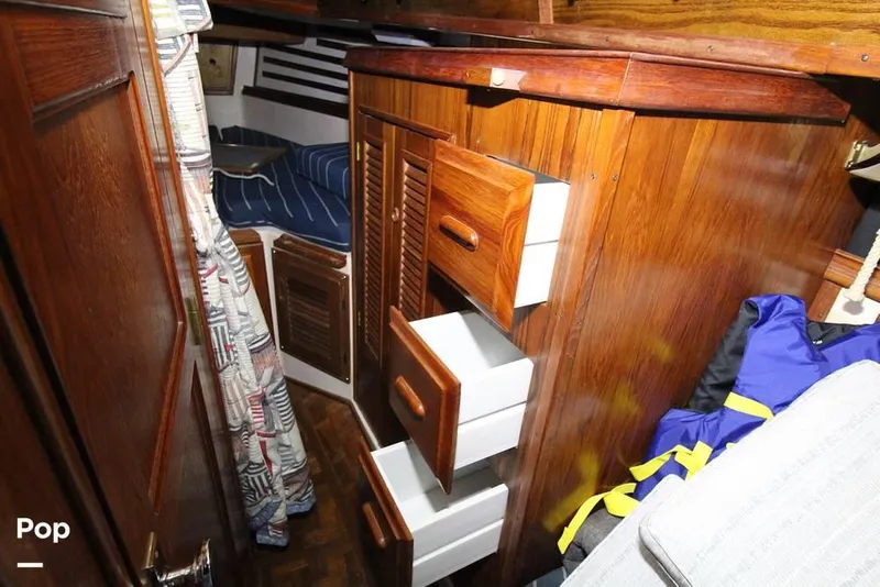 Slide: The Image of 1982 Endeavour 32 for sale in Camden, OH - 22