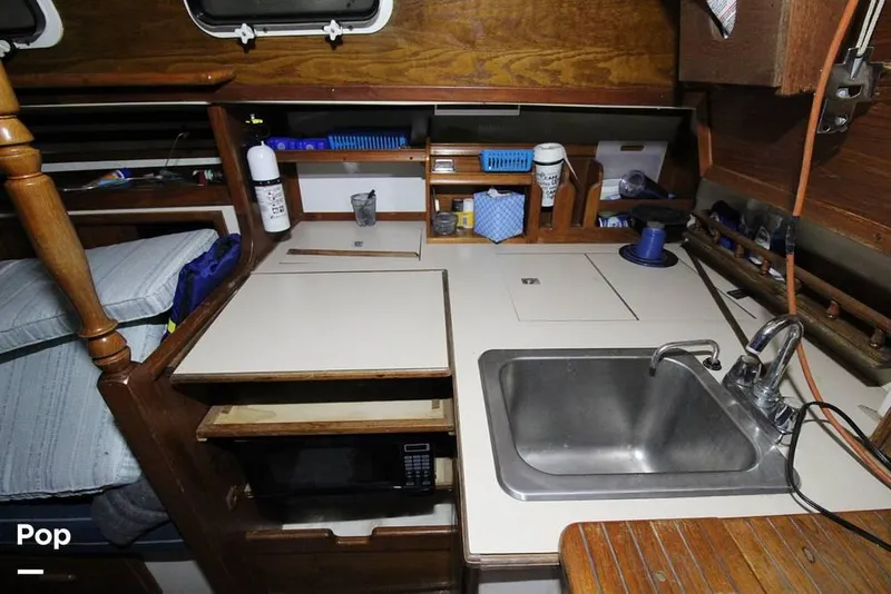 Slide: The Image of 1982 Endeavour 32 for sale in Camden, OH - 28