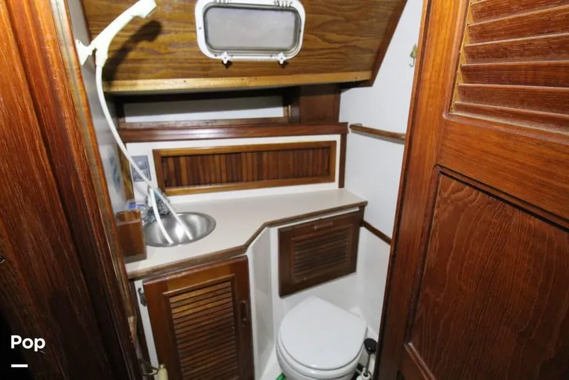 Slide: The Image of 1982 Endeavour 32 for sale in Camden, OH - 39