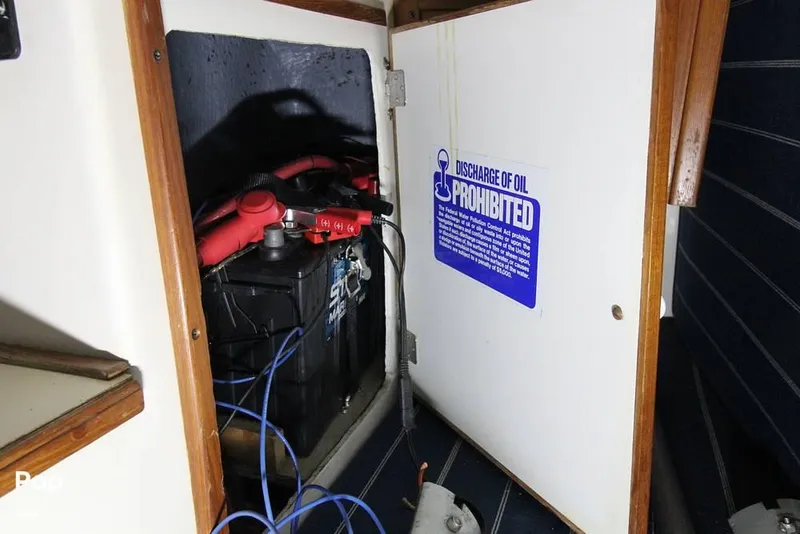 Slide: The Image of 1982 Endeavour 32 for sale in Camden, OH - 53