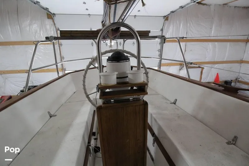 Slide: The Image of 1982 Endeavour 32 for sale in Camden, OH - 62