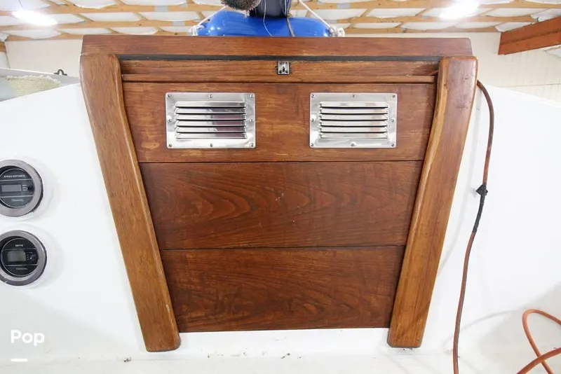 Slide: The Image of 1982 Endeavour 32 for sale in Camden, OH - 78