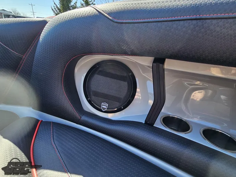 Slide: The Image of Centurion Ri265 2021 - 64