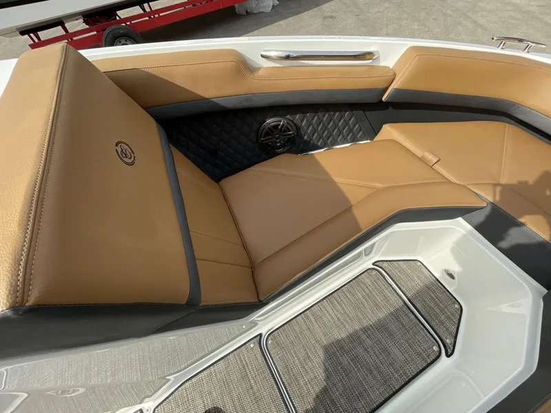 Slide: The Image of Cobalt R4 2024 - 368