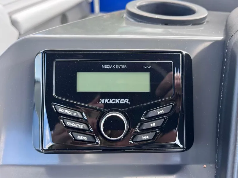Slide: The Image of Kicker media center on 2024 Bennington 22SVL-SPS boat dashboard. - 22