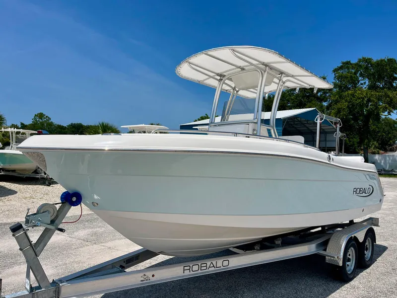 The Image of Robalo R222 2016 - 0