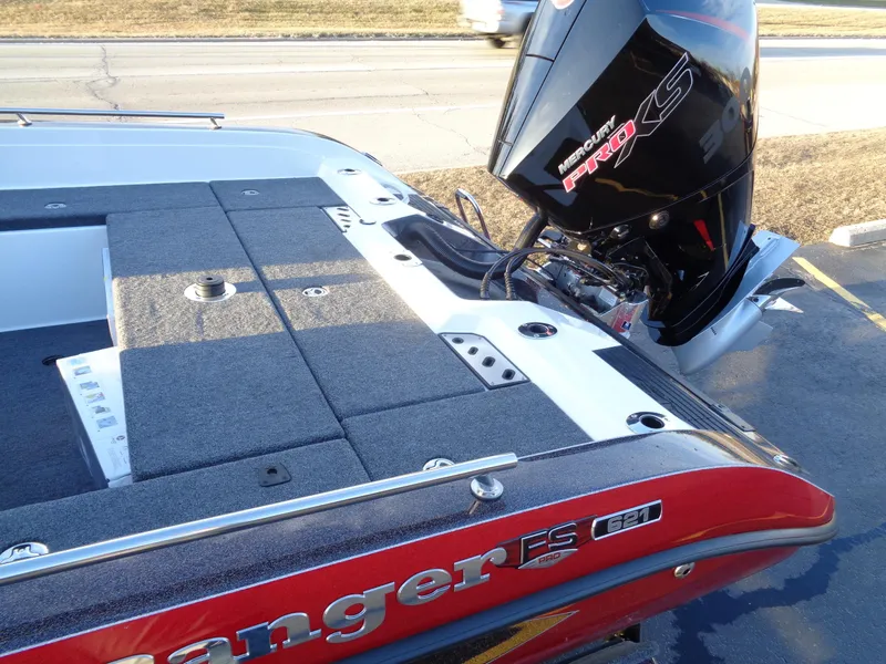 Slide: The Image of 2024 Ranger 621 FS PRO boat with Mercury Pro XS engine. - 15