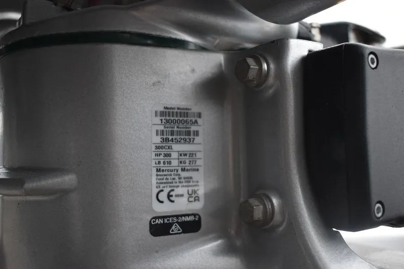 Slide: The Image of Blackfin 272CC 2024 - 111