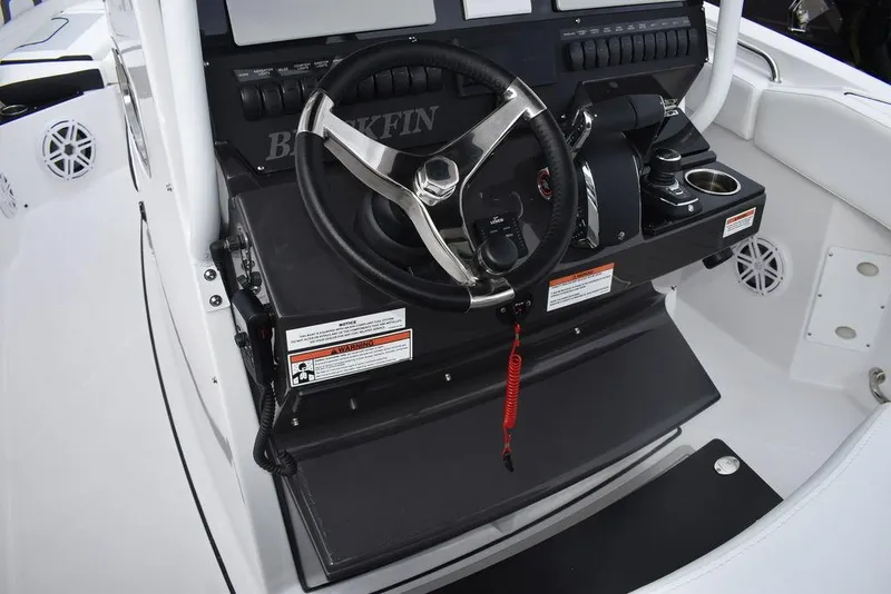 Slide: The Image of Blackfin 272CC 2024 - 64