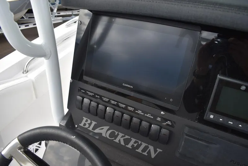 Slide: The Image of Blackfin 272CC 2024 - 67