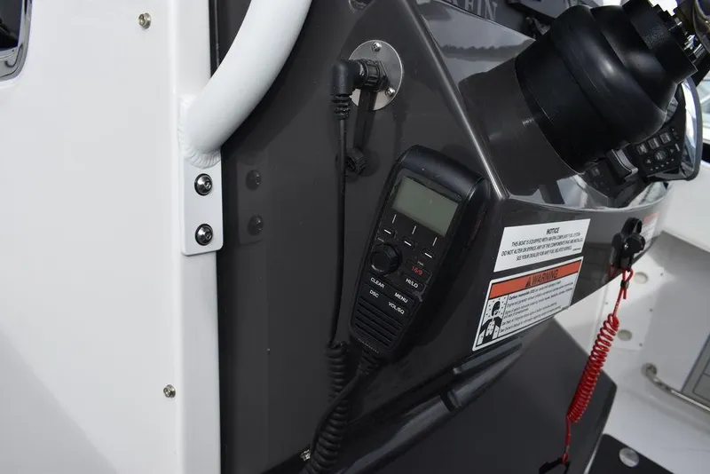 Slide: The Image of Blackfin 272CC 2024 - 79