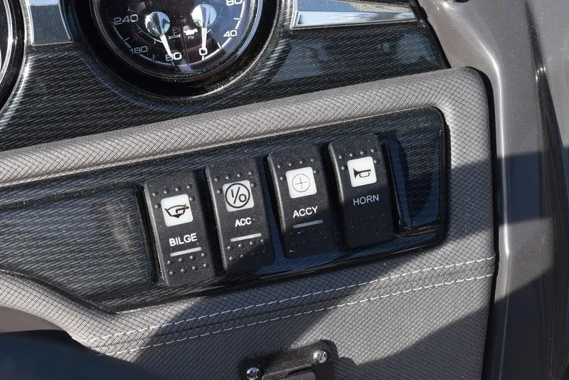 Slide: The Image of Monterey 224FS 2024 - 52