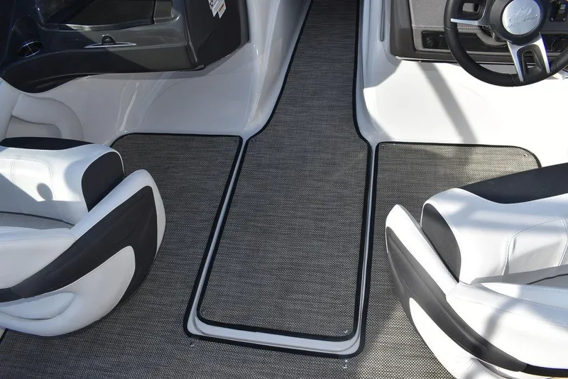 Slide: The Image of Monterey 224FS 2024 - 63