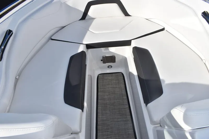 Slide: The Image of Monterey 224FS 2024 - 70