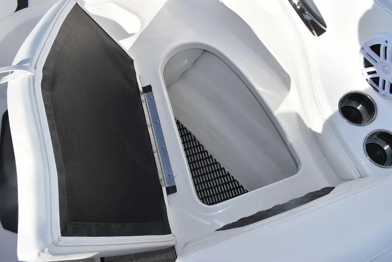 Slide: The Image of Monterey 224FS 2024 - 72