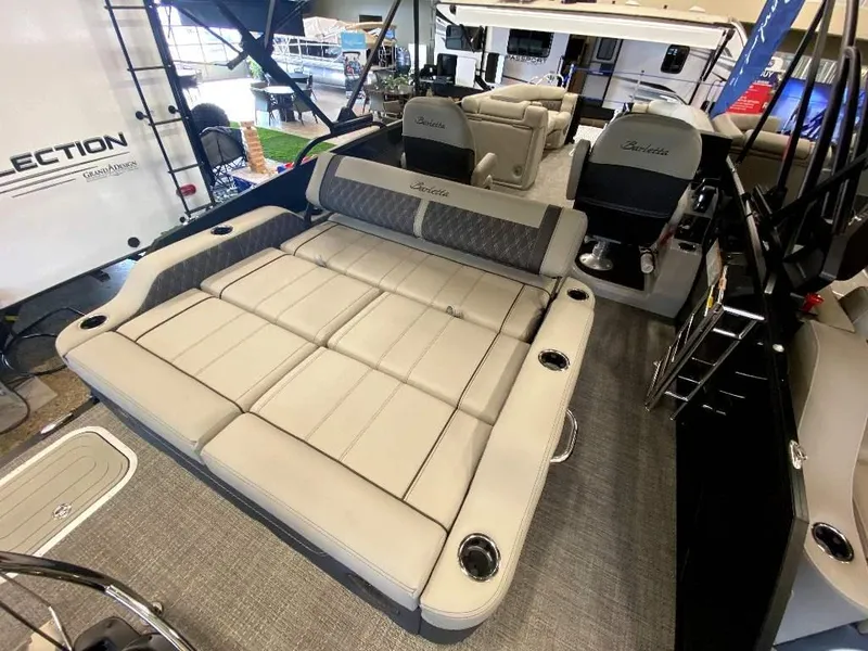 Slide: The Image of 2024 Barletta Lusso Ultra-Lounge L25U interior with spacious seating and modern design. - 8