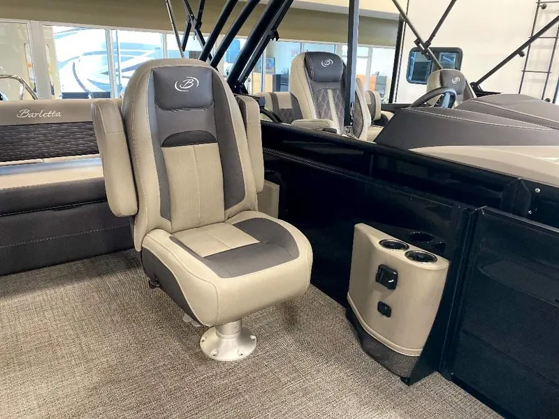 Slide: The Image of 2024 Barletta Corsa Ultra-Lounge 23UCA interior with luxurious seating and modern design. - 15