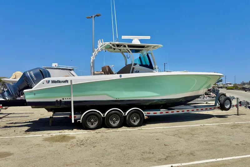 Slide: The Image of Wellcraft 302 Fisherman 2018 - 32