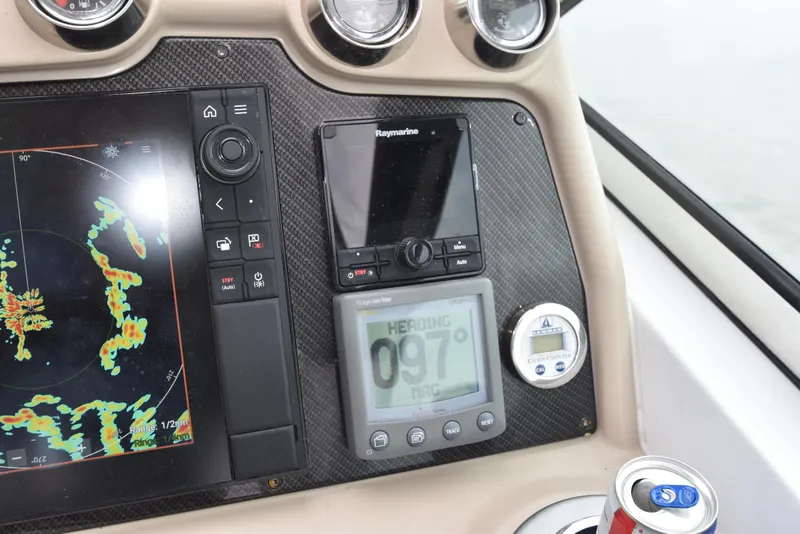 Slide: The Image of New Raymarine Autopilot - 34