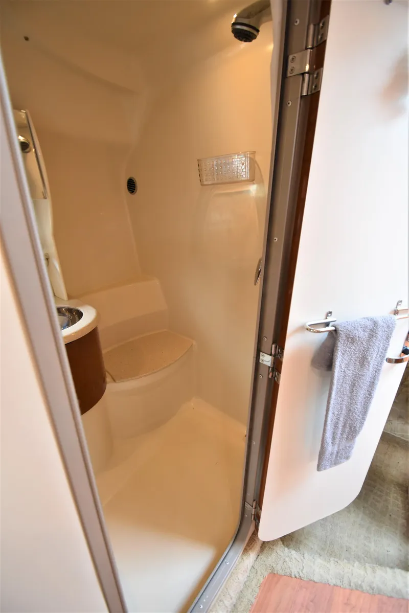 Slide: The Image of Shower w/ Seat - 46