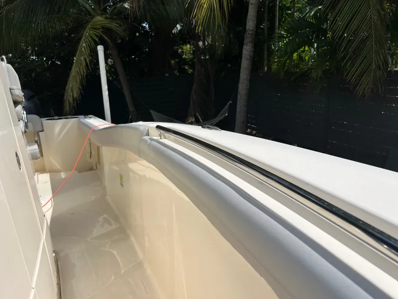 Slide: The Image of Scout 255 LXF 2019 - 61