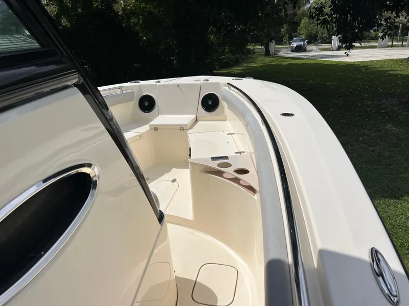 Slide: The Image of Scout 255 LXF 2019 - 77