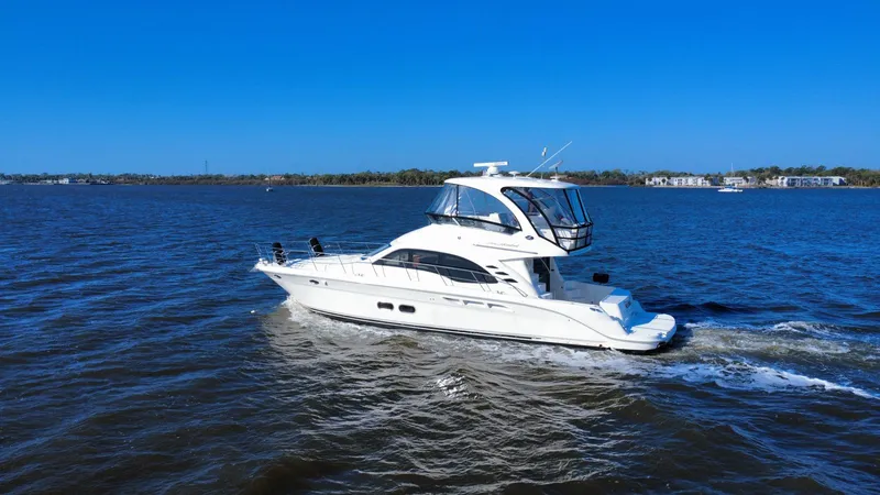 Slide: The Image of Sea ray 500 Sedan Bridge 2005 - 29