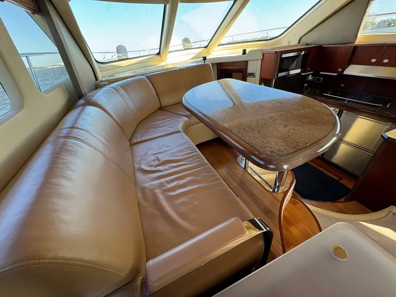 Slide: The Image of Sea ray 500 Sedan Bridge 2005 - 33