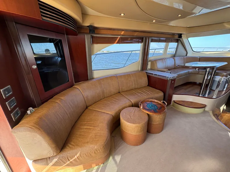 Slide: The Image of Sea ray 500 Sedan Bridge 2005 - 37