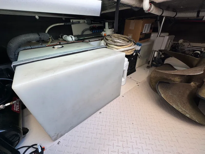 Slide: The Image of Sea ray 500 Sedan Bridge 2005 - 58