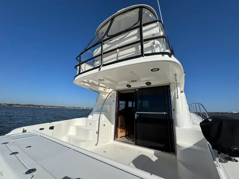 Slide: The Image of Sea ray 500 Sedan Bridge 2005 - 6