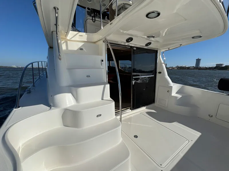 Slide: The Image of Sea ray 500 Sedan Bridge 2005 - 66