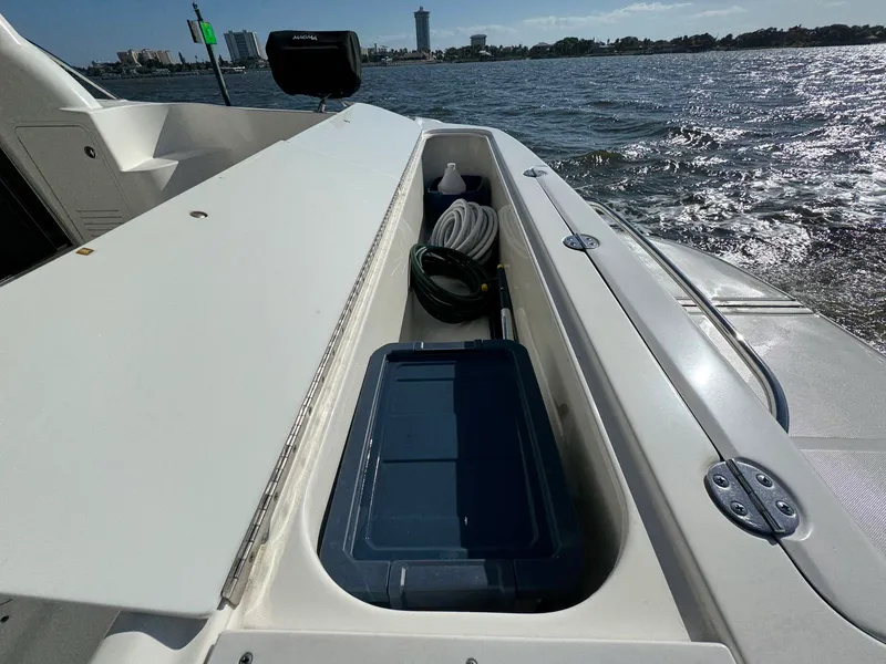 Slide: The Image of Sea ray 500 Sedan Bridge 2005 - 69