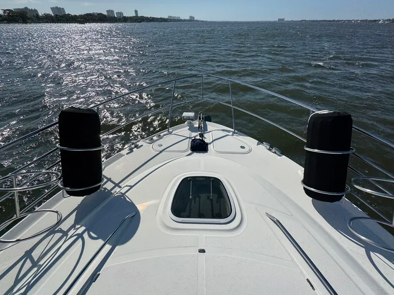 Slide: The Image of Sea ray 500 Sedan Bridge 2005 - 8